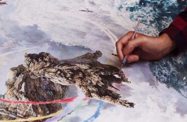 东京艺术大学$一幅画画了3年,细到要用放大镜,他把钢笔画玩到了极致