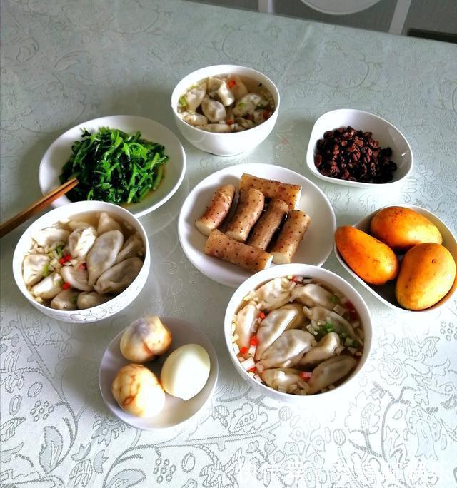  不用|国家允许摆地摊，流动商贩再也不用提心吊胆了，亲友劝我去卖早餐