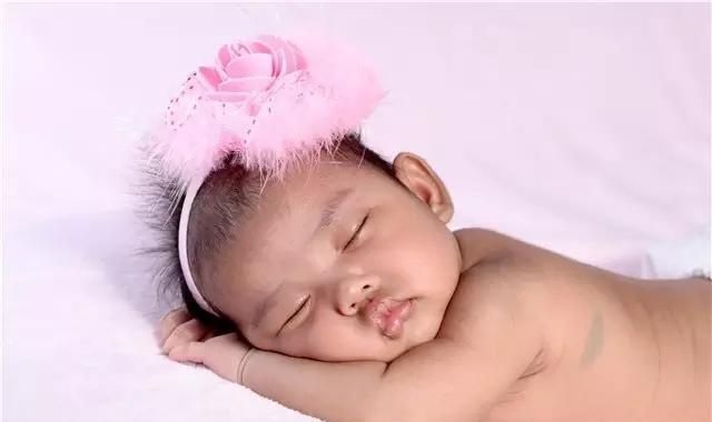 宝宝红屁股总反复,纸尿裤是“元凶”?也许是你护理方法有问题