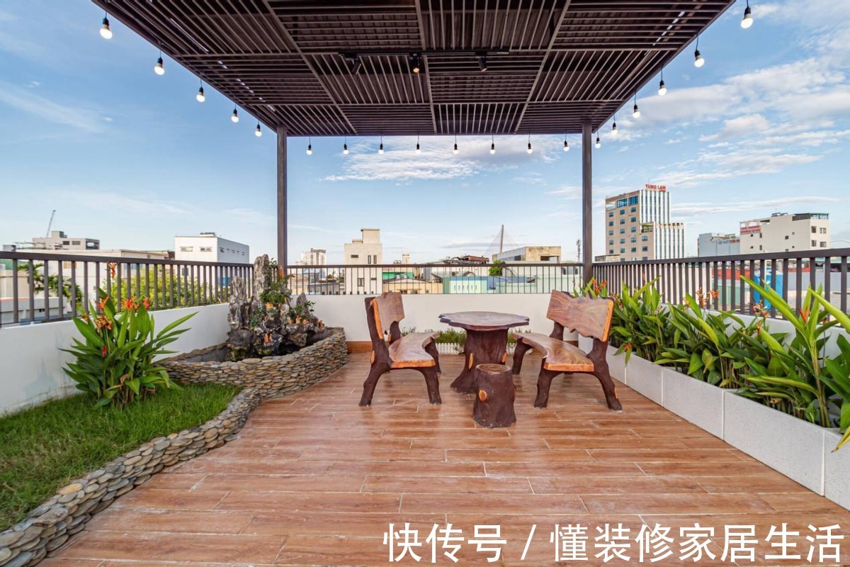 别墅|220㎡两层别墅,上有露台花园下有入户庭院,无复杂装修无比惬意