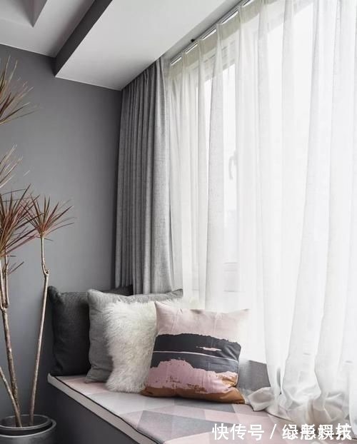 暖暖的味道|110㎡轻奢两居,高级灰+烟粉,个性独特的品质感让人惊艳!