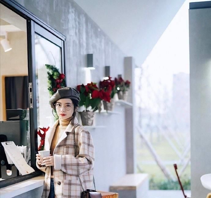 时尚博主三木博主的穿搭，初春必备的时尚单品