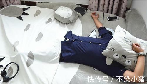 睡眠质量|每天吃晚餐，再晚也别晚于一个时间点，不然，血糖或会超出范围