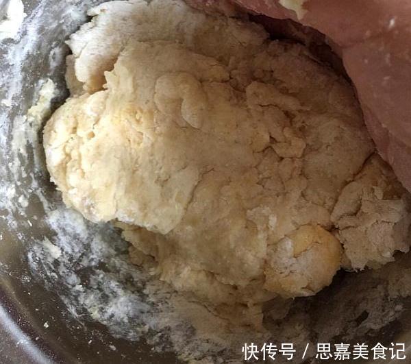 懒人|面包懒人做法,摔一摔做出手套膜,蒸出来柔软拉丝,萱软蓬松