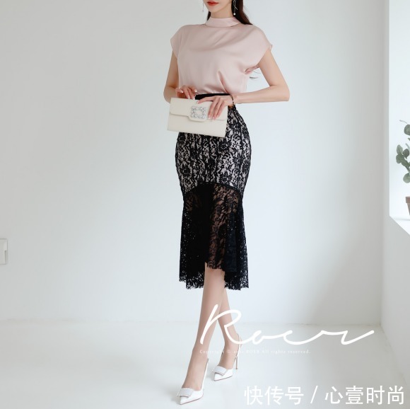 蜜粉|女神孙允珠高清时尚搭配:蜜粉萤火丝光亮彩卷绣包臀裙