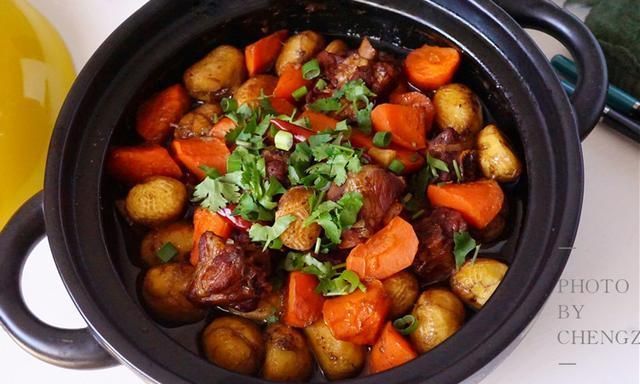 这6道滋补的炖菜，好吃还不贵，热热乎乎端上桌，家人吃完真暖和