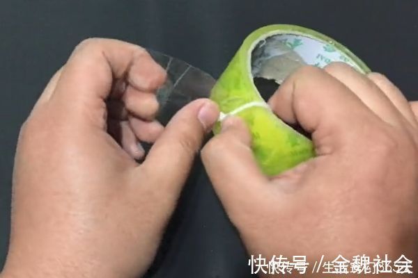 胶带|透明胶带上绑一根扎线带，好多人不知道有啥用，但用过的人都夸好