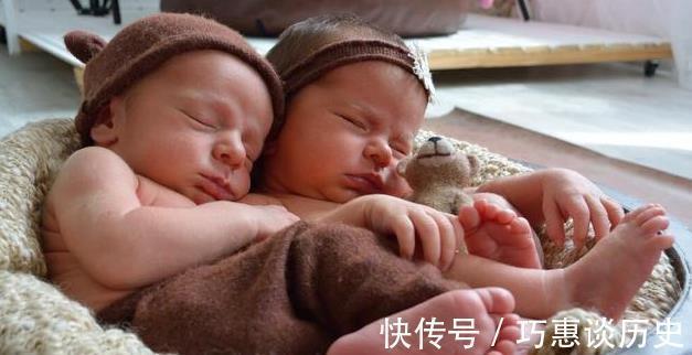 出血|新生儿的三个“异常”表现,其实是父母杞人忧天,新手爸妈快了解