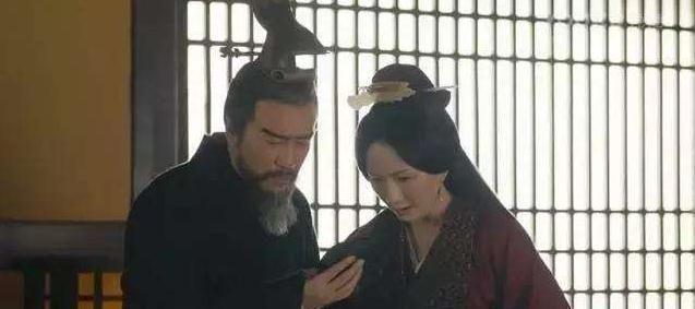 暴躁|丁夫人脾气暴躁也没生育,曹操最喜欢,两人关系却闹得很僵