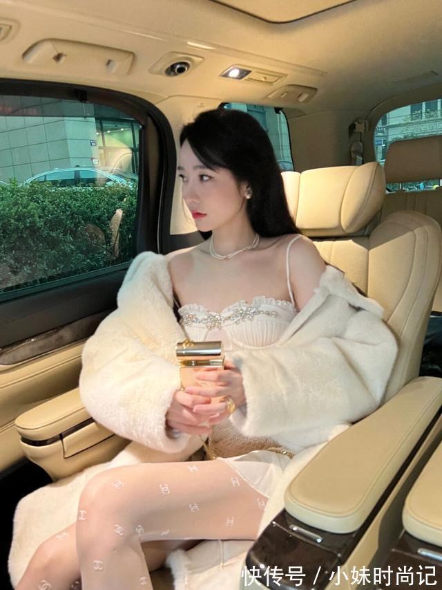 美女|裙子美女合集,各式各样的裙装,美女穿起来风格各异,都很好看