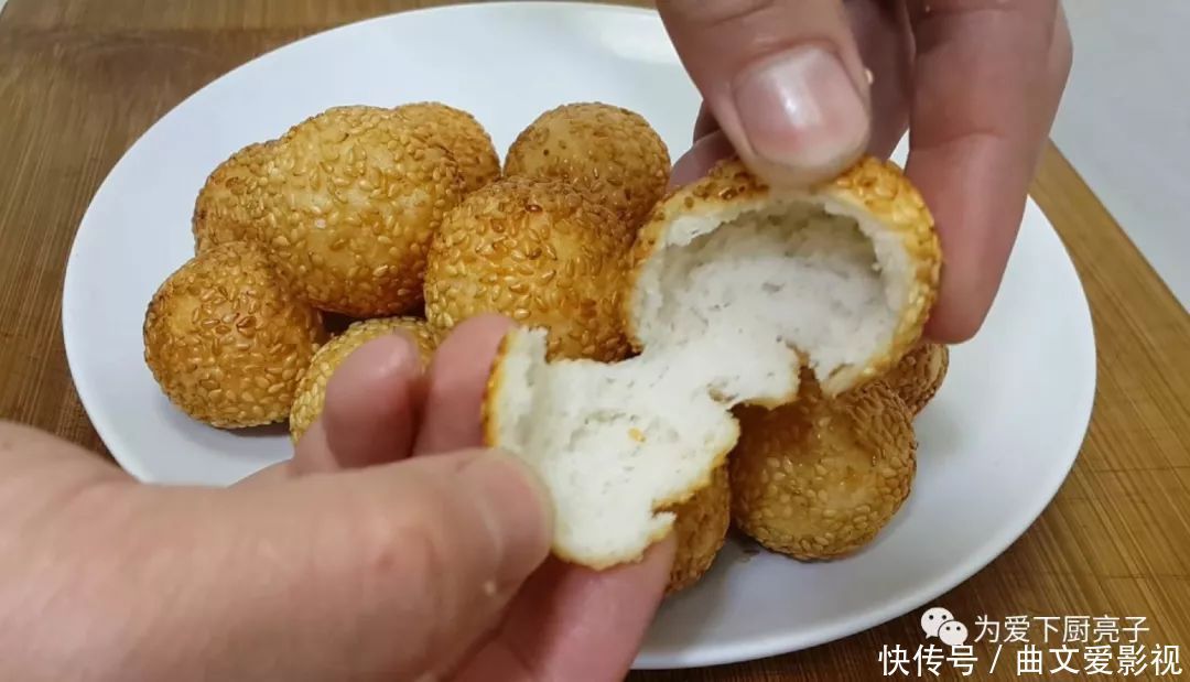 大米团子|3勺糯米粉,1碗大米,教你简单一做,比麻团做法简单,比锅巴好吃