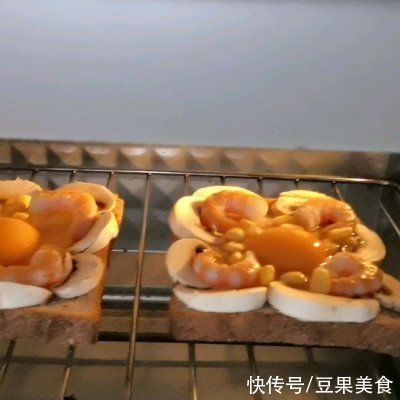 虾仁|史上最好吃的香煎口蘑虾仁三明治做法