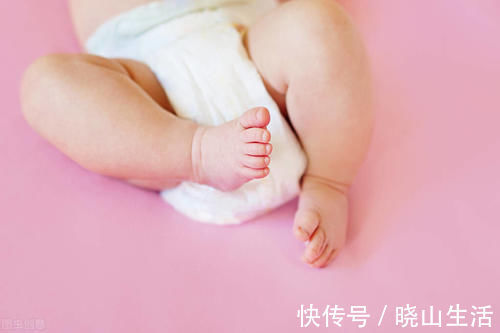家长|宝宝一岁半了,就可以开始戒掉纸尿裤了,不然对发育大有影响