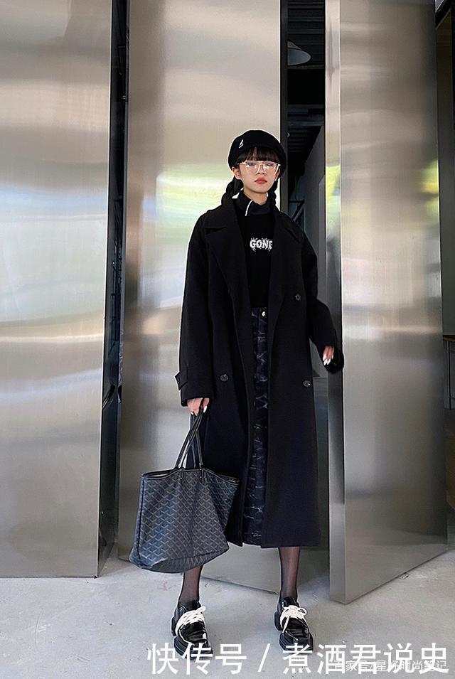 赫本|今年新出一种大衣,叫“赫本风”毛呢大衣,减龄保暖现在穿正合适