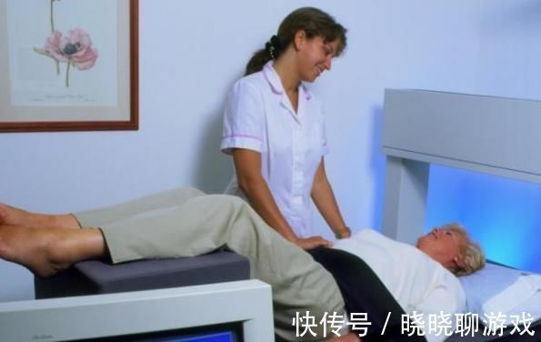 年龄|女性绝经“最佳年龄”是多少?若在“这个范围”,身体很健康!