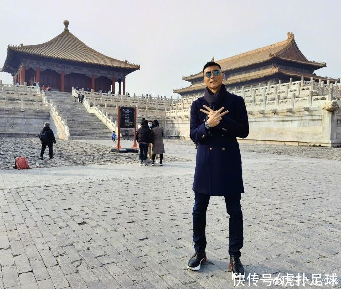 老年|过年游览天安门故宫，于大宝：祝牛年大吉，祖国繁荣昌盛