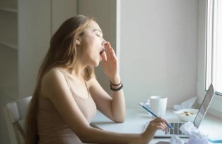 加速器|肝硬化''加速器''不止是酒，提醒这2件事再做，伤肝更要命