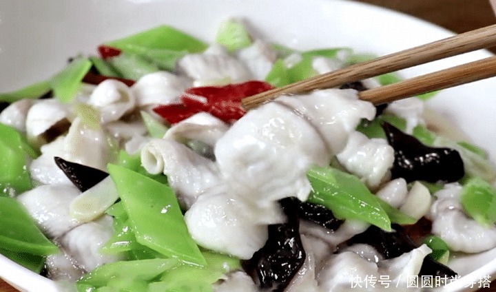 把鱼肉|教你在家溜鱼片,牢记2大技巧,鱼片滑嫩入味,好吃还不碎