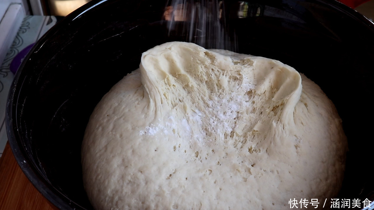 手把手教您在家蒸包子,3个小诀窍,包子又白又松软,零失败