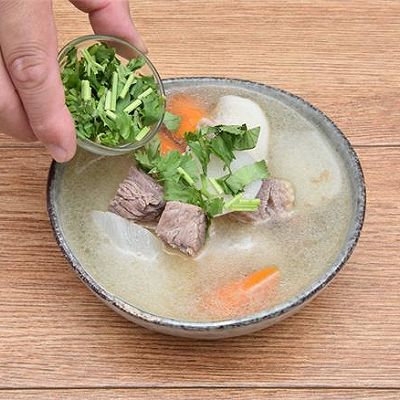 萝卜煲牛楠