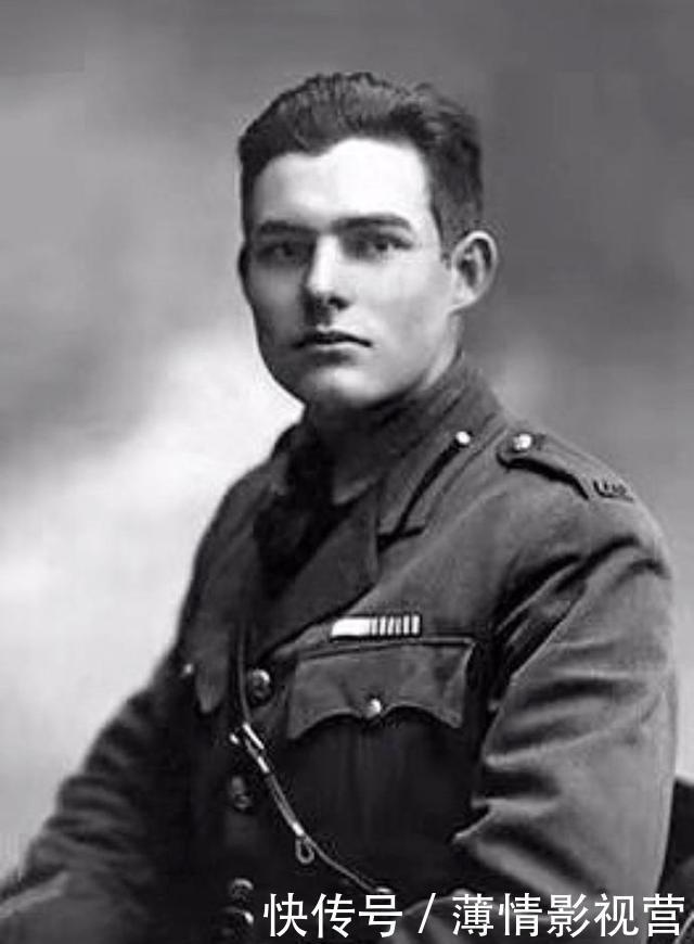 普京|13张世界名人罕见照稚气的普京，留长发的成龙，扭胯的林青霞