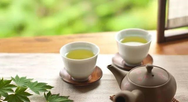 牛奶+鸡蛋|45岁后,懂得吃很重要!建议:早餐“三忌口”、晚餐“四不要”!