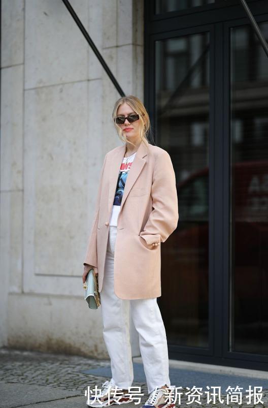 有种|最近有种穿法很火!叫“去繁从简”,西装+运动鞋舒适又时髦