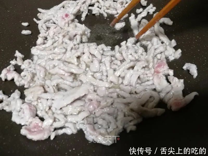 改良版京酱肉丝:色香味俱全,上桌瞬间秒光!