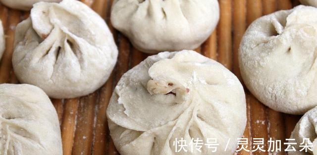 做发面包子注意这几点,做好的包子松软不塌陷,太好吃了!