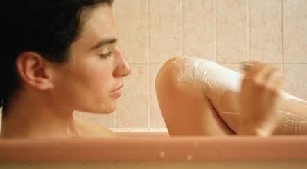 女性体毛多,应不应该刮掉?新长出来毛发会不会更粗更多?告诉你