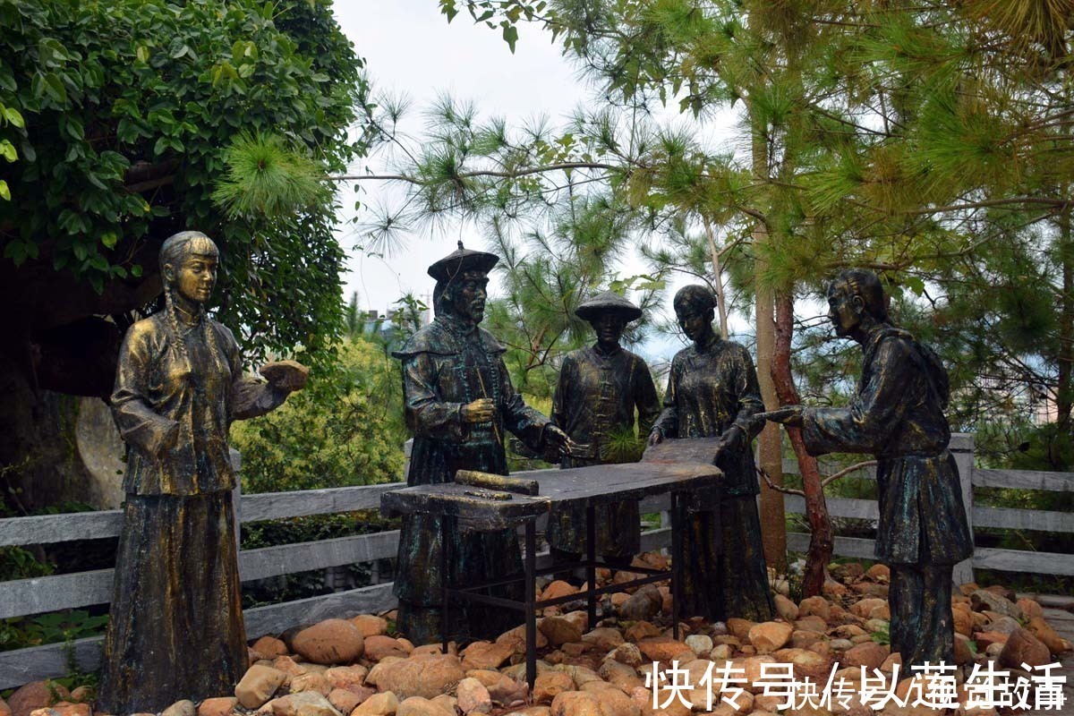 景区|大山上建2面墙，两者相距2米，看附近为啥写很多“和”字