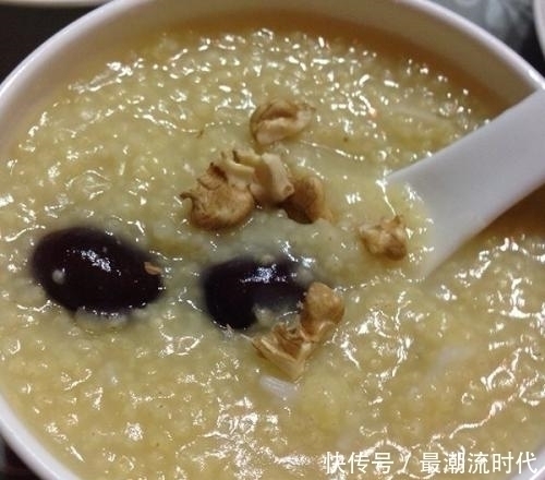 改善睡眠|每天坚持吃一碗此粥，腰不痛了，睡眠也好了，白发悄悄变黑发