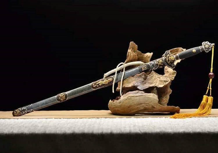 到底|李鸿章墓被打开后,愤怒的人们到底是如何处置随葬品的?专家直呼暴殄天物