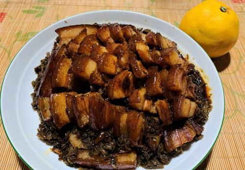 为孩子们准备的扣肉-迷你版，不油不腻，上桌后连汤都不剩，连吃三碗饭