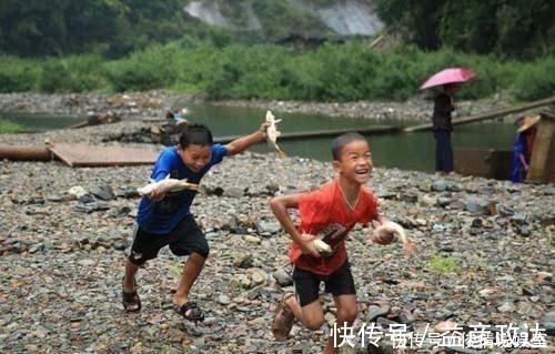 虫子|如何让孩子远离手机,这几乎是唯一的方式