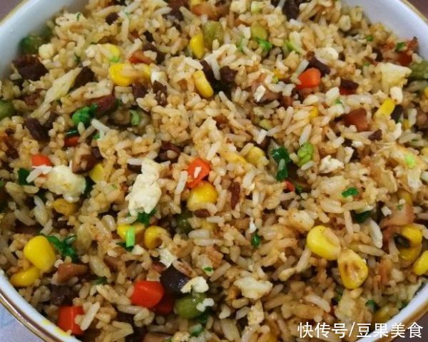 黄金腊味炒饭别再用这么做了，教你新吃法