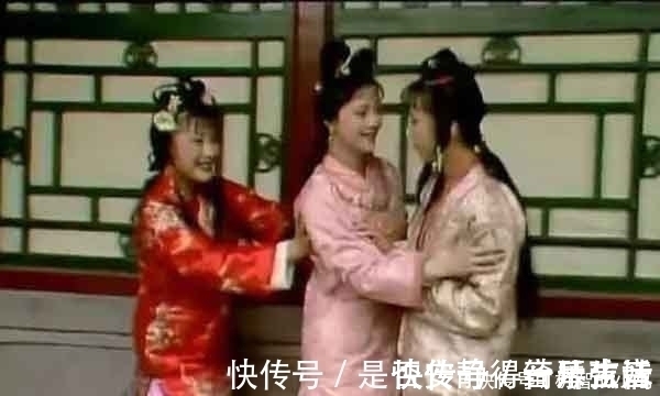 黛玉&湘云发现宝玉的珍珠少了一颗,引出黛玉冷笑,写这一段有何用意?