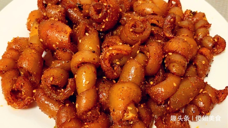 猪皮如此吃才叫香，我家隔三差五做来吃，麻辣爽口，好吃的停不下