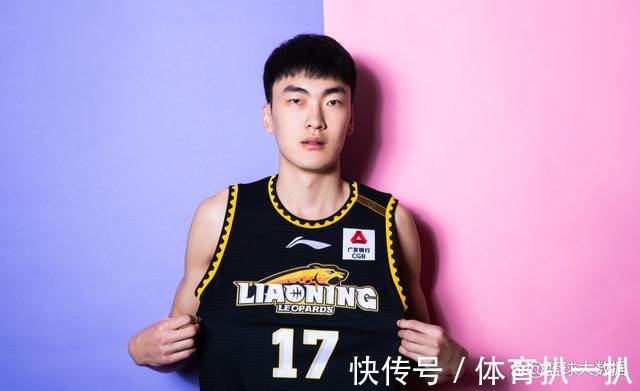 杨鸣|CBA重要交易!曝2米12大中锋离开辽宁男篮,杨鸣支援兄弟球队