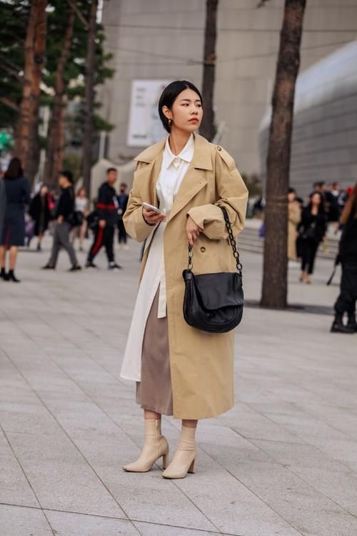 高级|今年流行“大衣+半身裙”,优雅显高级,有品位的女人都这么穿