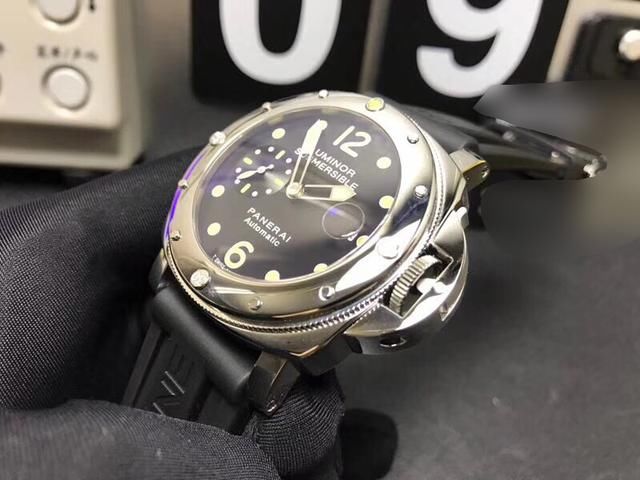 深度爆料解读，从字面、镜面、材质、表壳、来揭秘高仿手表的骗局