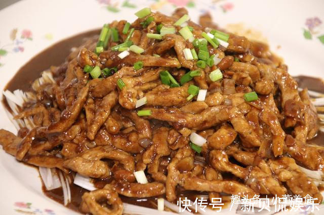 不管炒什么肉,都不要直接下锅炒,多加这一步,肉不粘锅更滑嫩