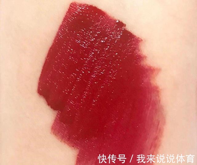 润唇膏|总有一些很微小的细节,比外形更能决定我们的气质!