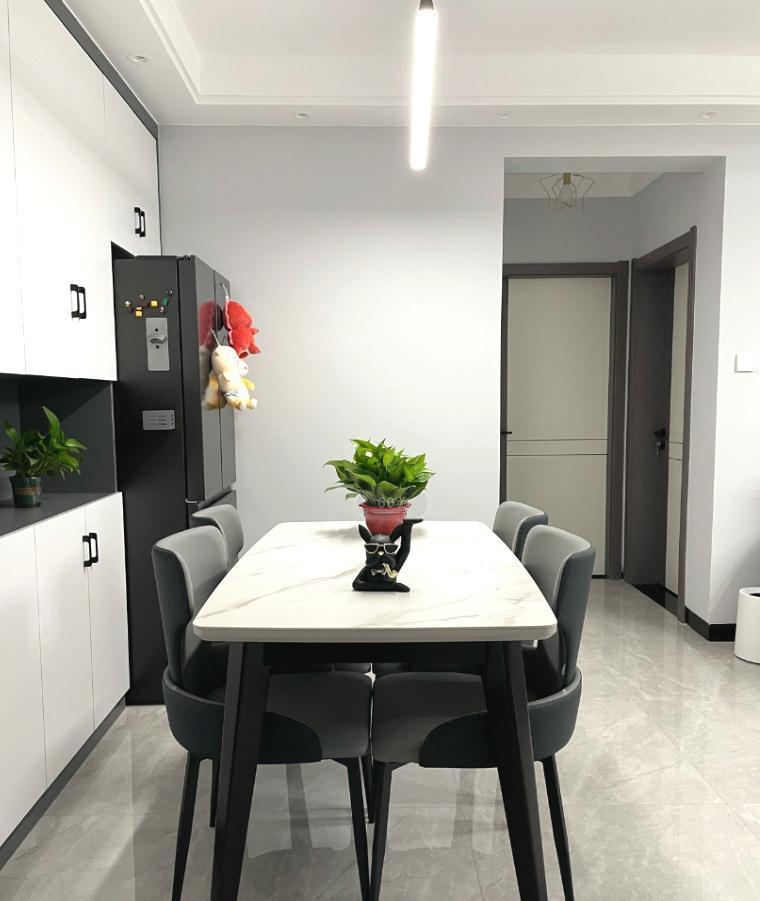 主卧室|120㎡简约新房,软硬装+家具电器共18万,无玄关照样时尚又大气