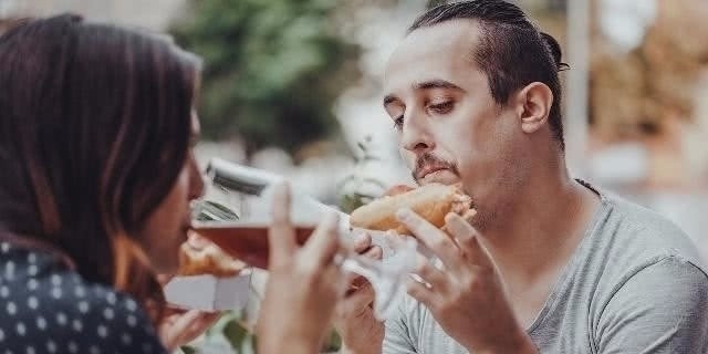 小毛病|男人年龄老了之后,能闯过这4关,说明身体健康,长寿也会找上你