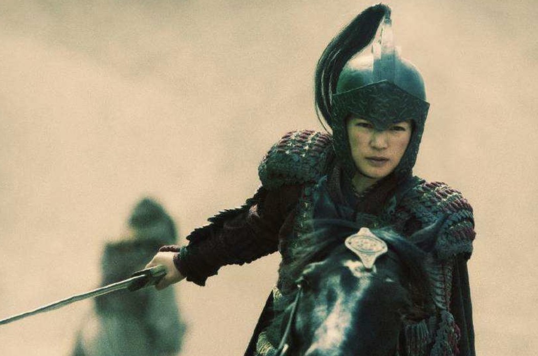 花木兰从军12年,为何一直没有被发现是女子?这2点是关键!