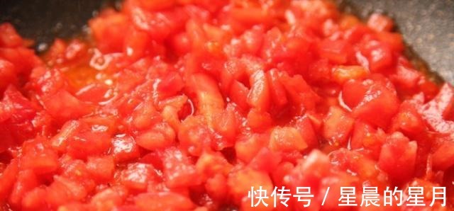 番茄粒|1个西红柿，1个鸡蛋，教你做开胃早餐饼，软糯鲜香有营养！