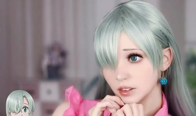 约定的梦幻岛|外国小姐姐的神级cos照,完美还原动漫角色,网友:神似3D建模