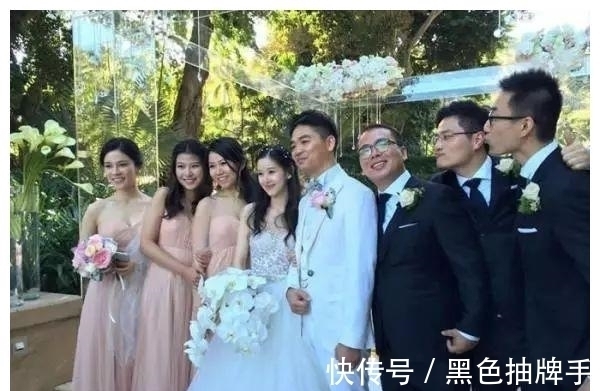 章天泽|刘强东第一任老婆两人遗憾离婚，人生若只如初见，何事秋风悲画扇