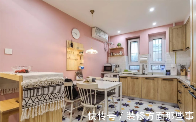 有情调感|60平北欧风装修设计,玄关走廊和餐厨之间还有吧台和小黑板